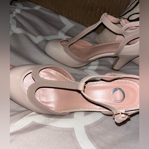 Mary Janes by Journee Collection. Size is 7 1/2W. - Picture 2 of 8